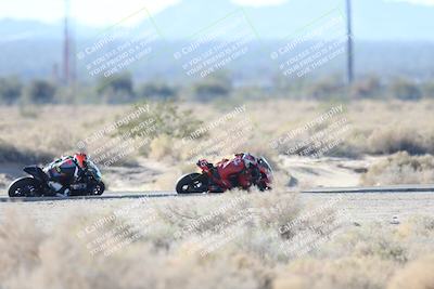 media/Dec-07-2025-CVMA (Sun) [[3e7d2de5dc]]/Race 10-Formula 40 Open/